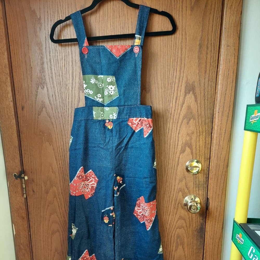 VINTAGE 1960'S/70'S PATTERNED BELL BOTTOM OVERALLS SIZE S~MINOR DAMAGE ON STRAP